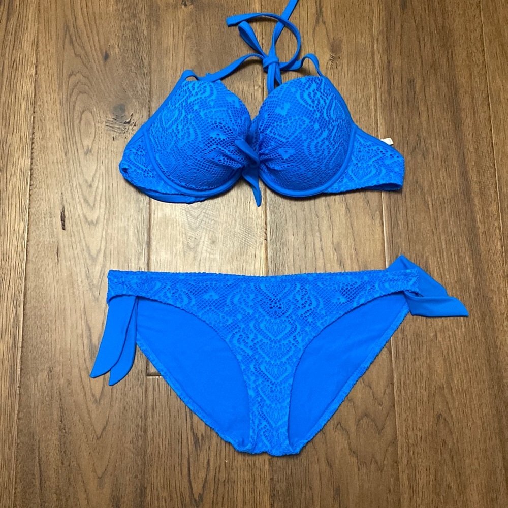 Women’s Bright Blue Lace Bikini Set